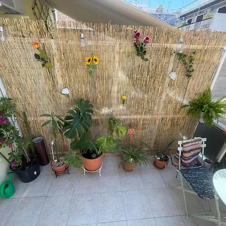 Sunny Apartment Athens