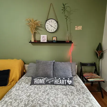 Sunny Apartment *