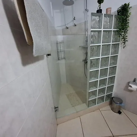 Sunny Apartment Athens